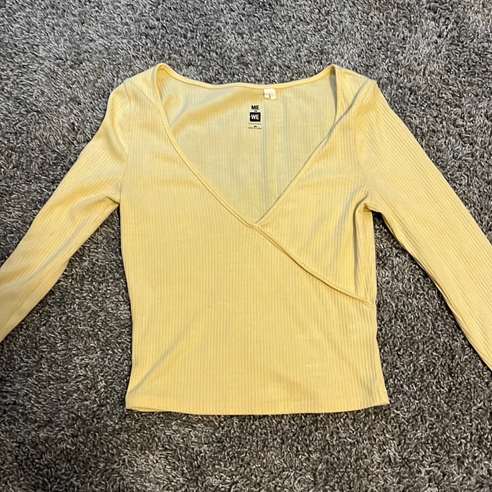 barley has been worn nice long sleeve quality t-shirt